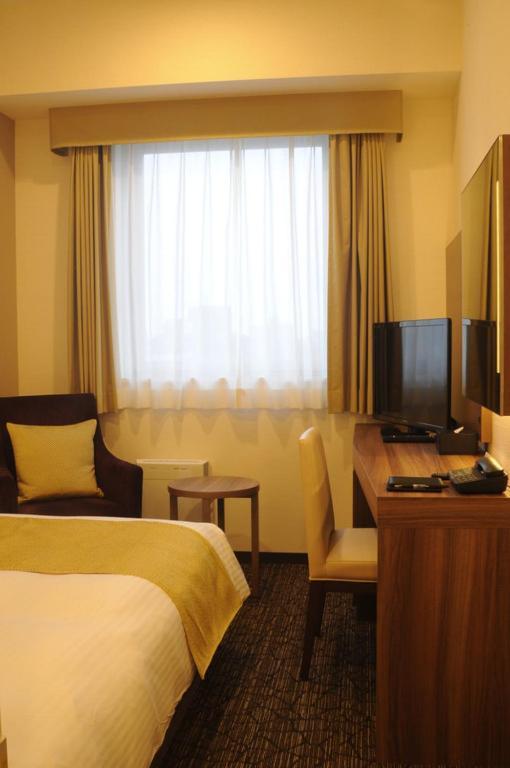 Hotel Sunroute Kumagaya Station Екстер'єр фото